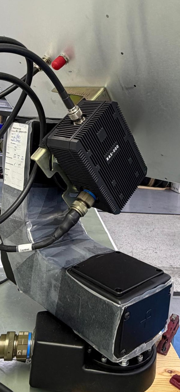 VS-COFDM- Tracking Antenna